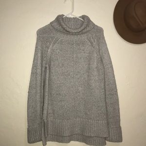Turtle neck baggy forever 21 sweater. Light gray